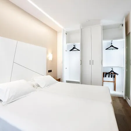 Zenit Dos Infantas 4*