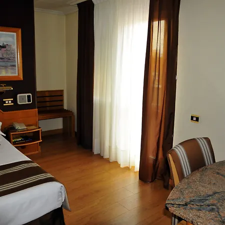 Zenit Dos Infantas Szálloda Zamora