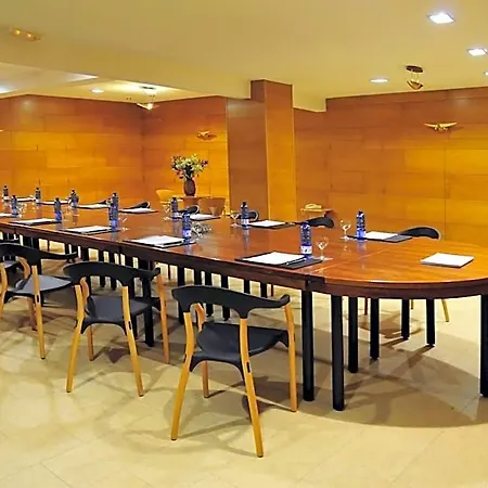 Hotel Zenit Dos Infantas 4*