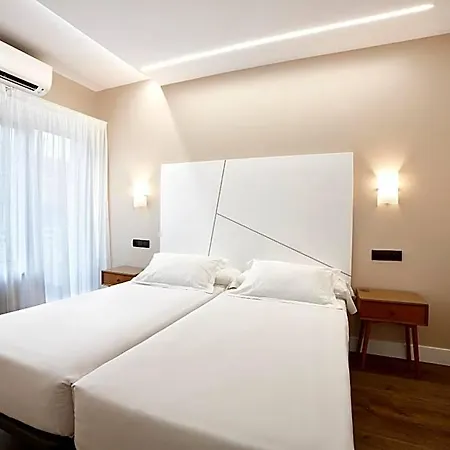 Zenit Dos Infantas Hotel 4*