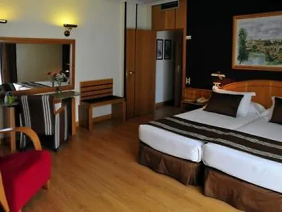 Hotel Zenit Dos Infantas 4*