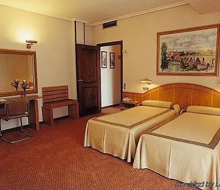 Hotel Zenit Dos Infantas