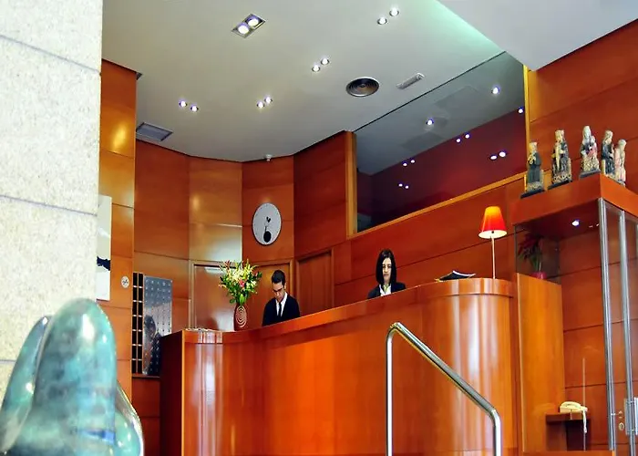 Hotel Zenit Dos Infantas 4*