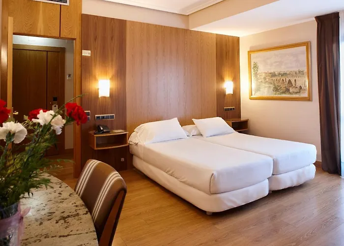 Zenit Dos Infantas Hotel 4*