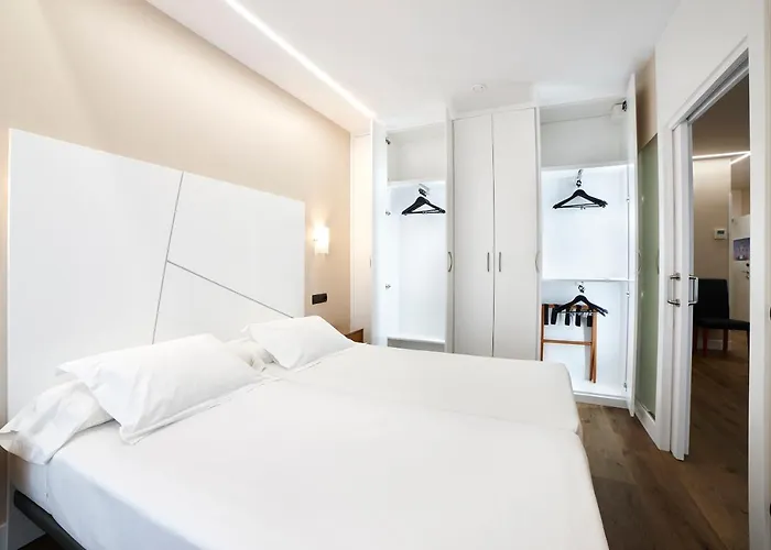 Zenit Dos Infantas 4*