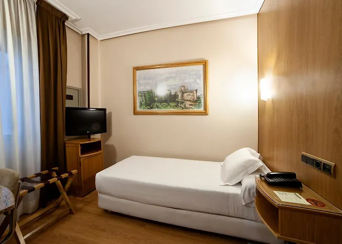 Zenit Dos Infantas Hotel 4*